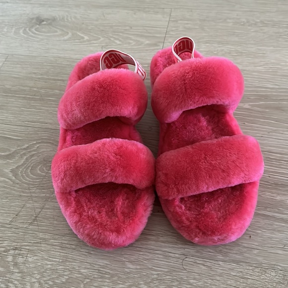 UGG SLIDES!! - Picture 5 of 5